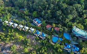 Mount Xanadu Resorts